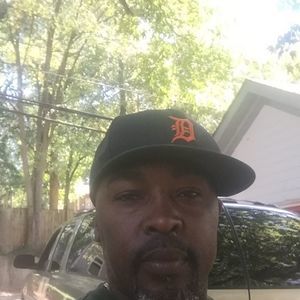 Meet your Posher, Monty